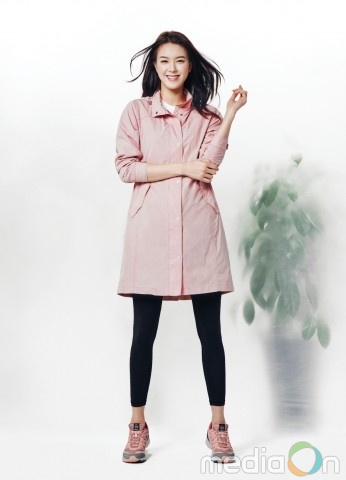 레드페이스, 여성 아웃도어 ‘클레어 윈드 롱 우먼 재킷’ 출시